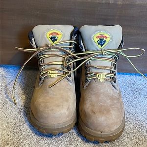 Steel toe boots